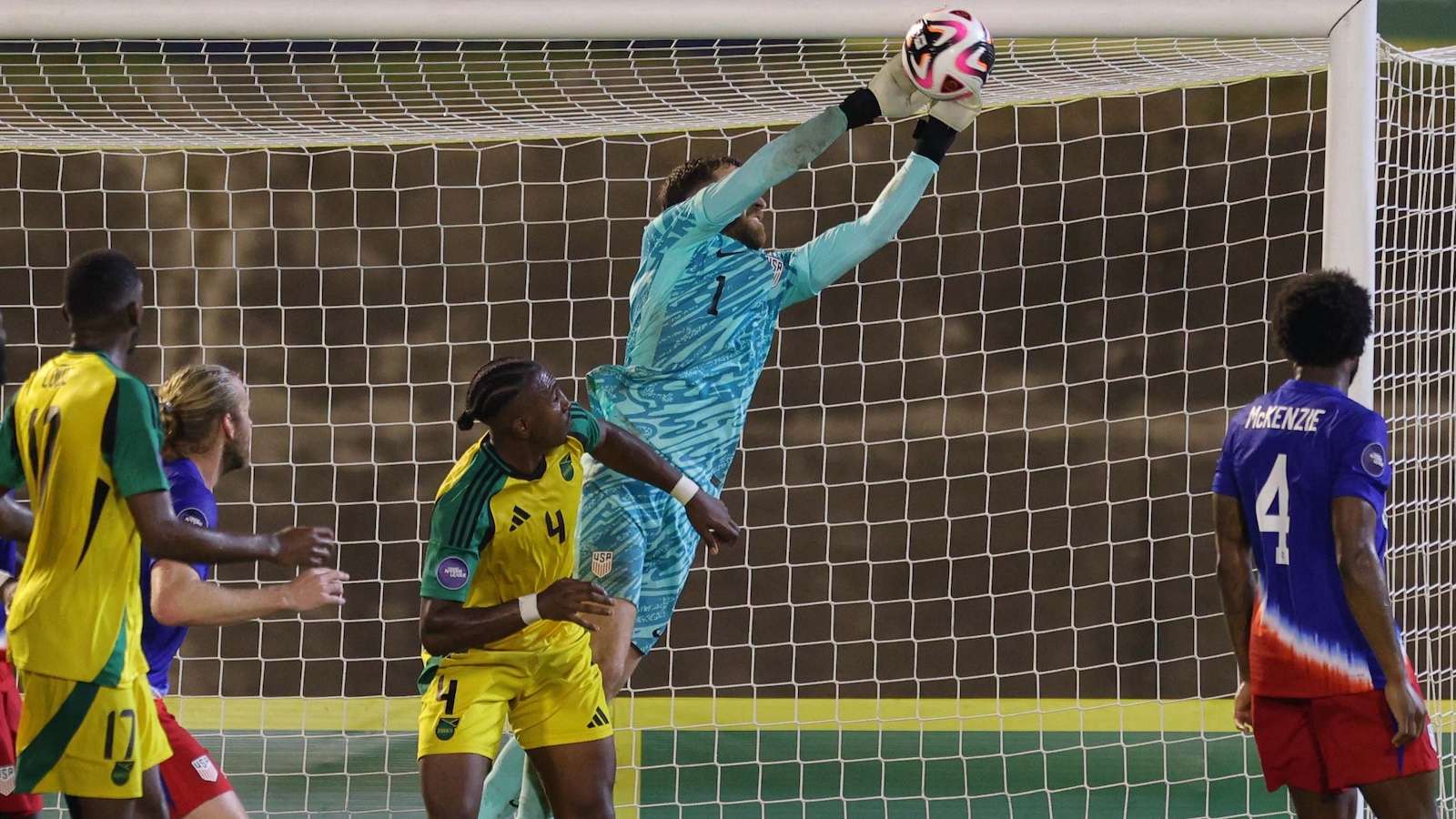 西布朗坚守 西布朗坚守